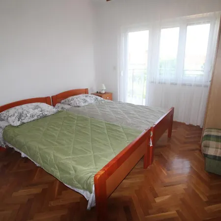 Apartamento Razum Pula